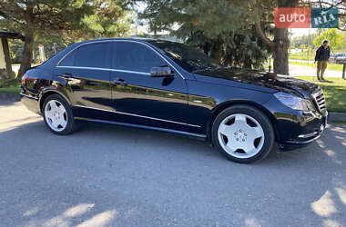 Седан Mercedes-Benz E-Class 2011 в 