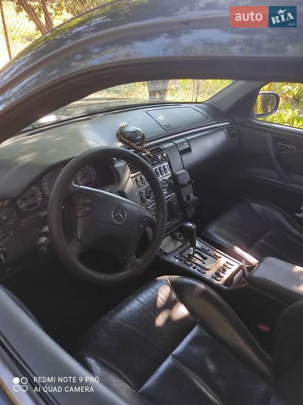 Седан Mercedes-Benz E-Class 2008 в Новомосковске