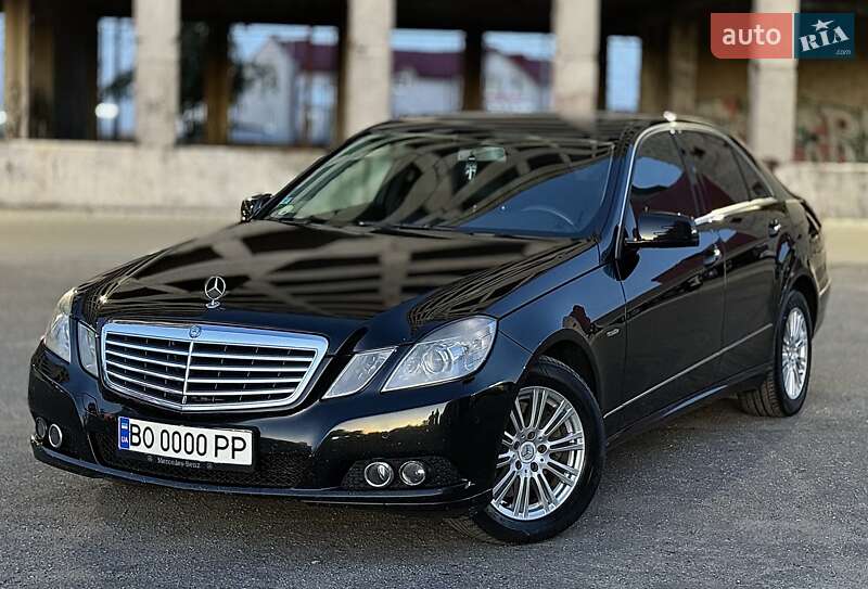 Седан Mercedes-Benz E-Class 2009 в 