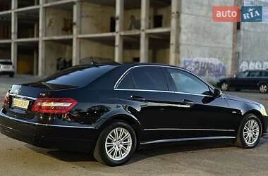 Седан Mercedes-Benz E-Class 2009 в 