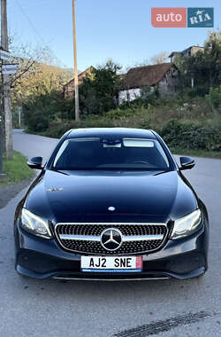 Седан Mercedes-Benz E-Class 2017 в 