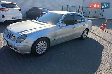 Седан Mercedes-Benz E-Class 2004 в 