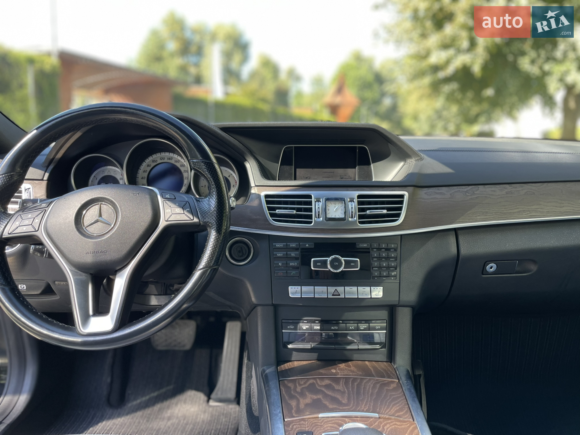 2014 Mercedes-Benz E-klasse - мініатюра 18