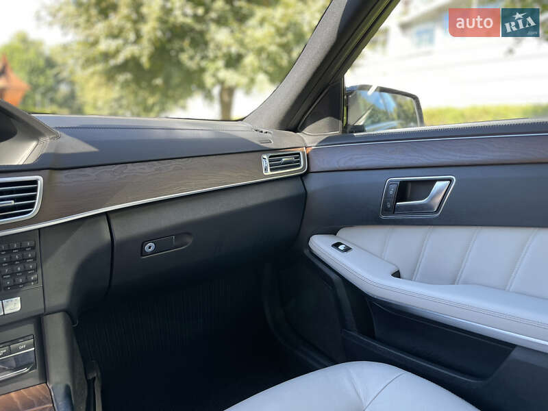 Універсал Mercedes-Benz E-Class 2014 в Києві