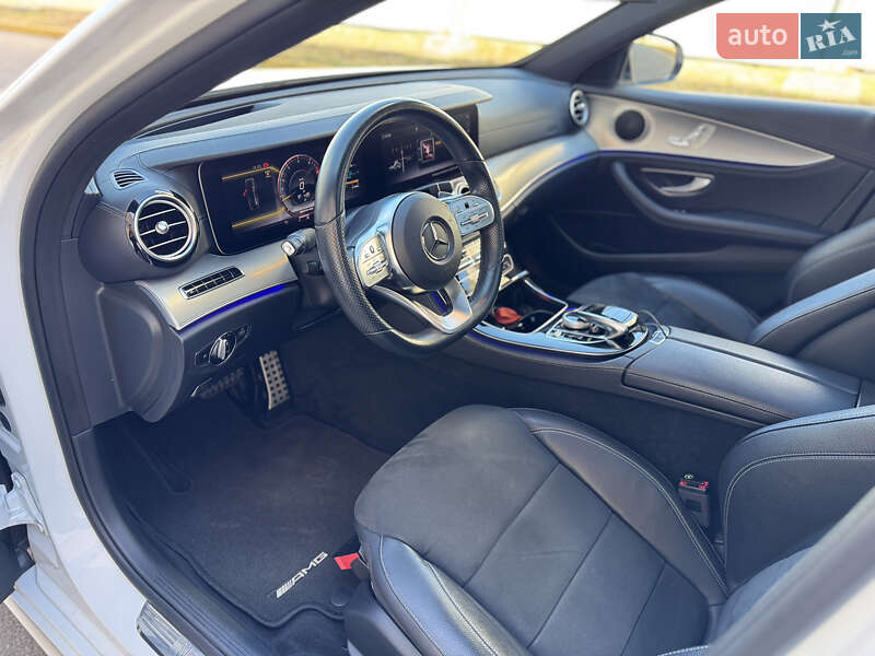 Седан Mercedes-Benz E-Class 2018 в Києві