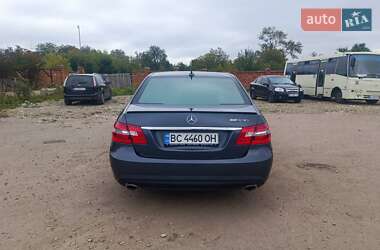 Седан Mercedes-Benz E-Class 2011 в 