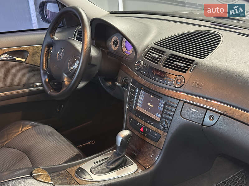 Седан Mercedes-Benz E-Class 2004 в Вараші фото 35 Седан Mercedes-Benz E-Class 2004 в Вараші