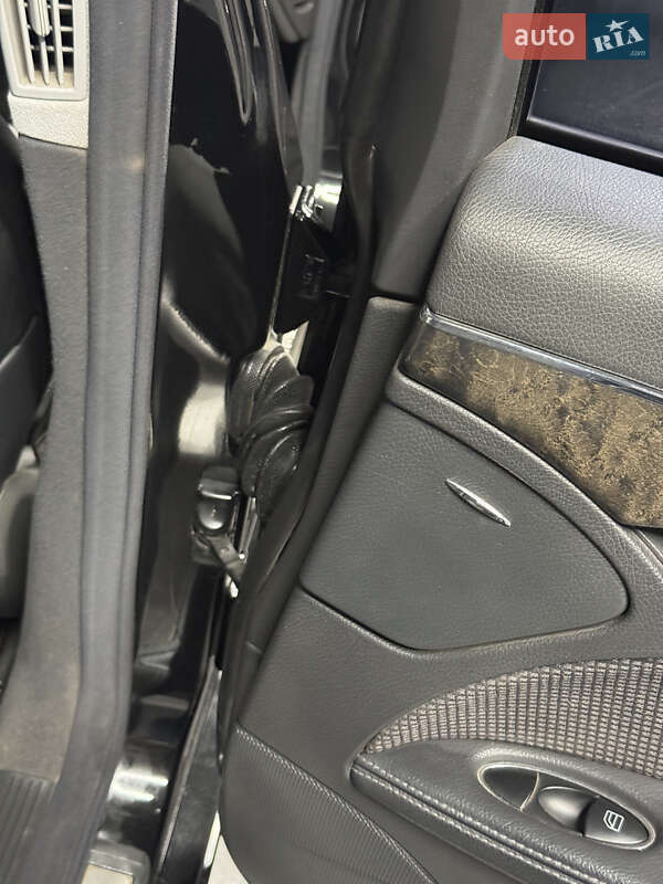 Седан Mercedes-Benz E-Class 2004 в Вараші фото 57 Седан Mercedes-Benz E-Class 2004 в Вараші