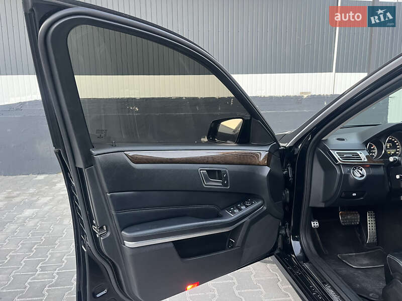Седан Mercedes-Benz E-Class 2014 в Черновцах