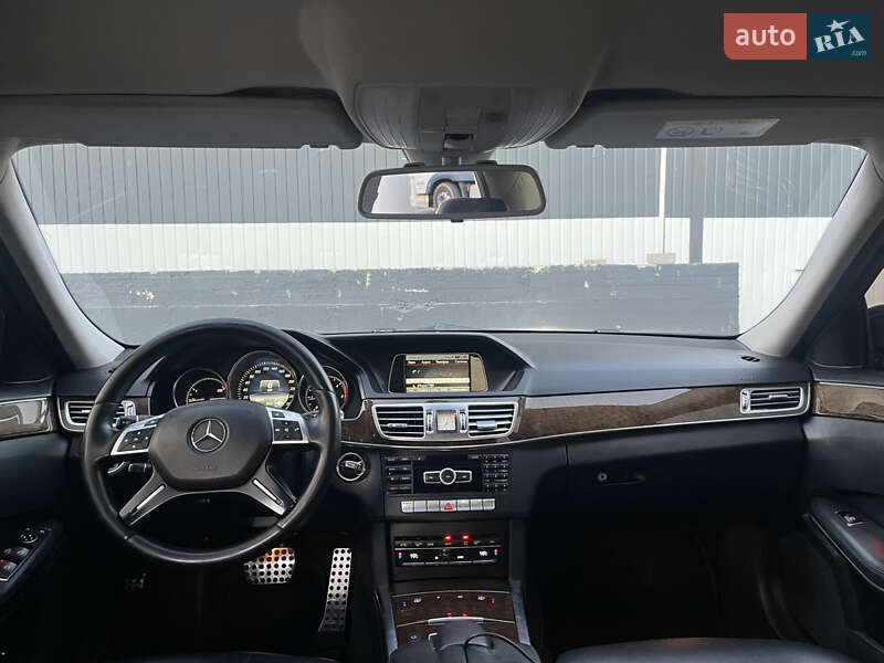 Седан Mercedes-Benz E-Class 2014 в Черновцах