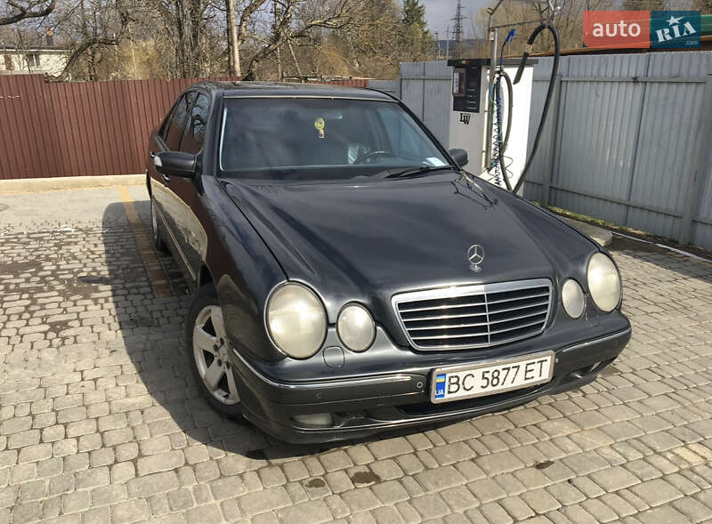Mercedes-Benz E-Class 2001