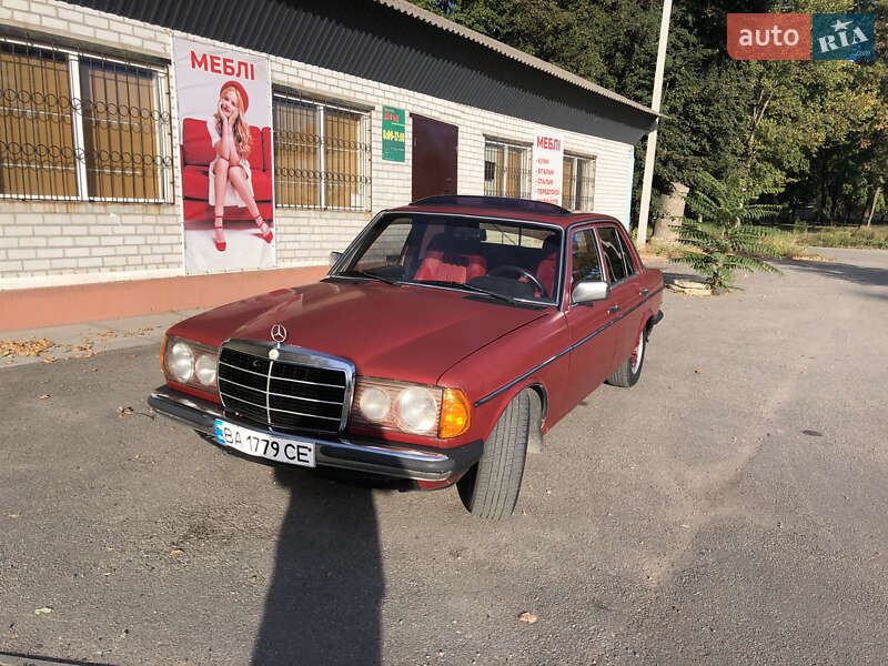 Седан Mercedes-Benz E-Class 1983 в Знаменке