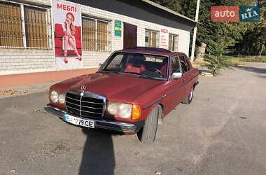 Седан Mercedes-Benz E-Class 1983 в 