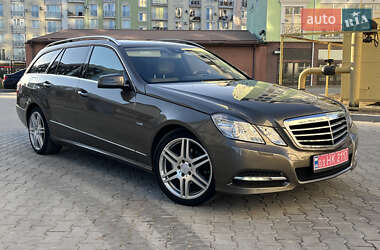 Универсал Mercedes-Benz E-Class 2011 в 