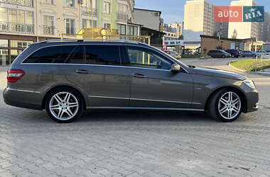 Универсал Mercedes-Benz E-Class 2011 в 