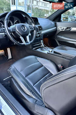 Купе Mercedes-Benz E-Class 2012 в 