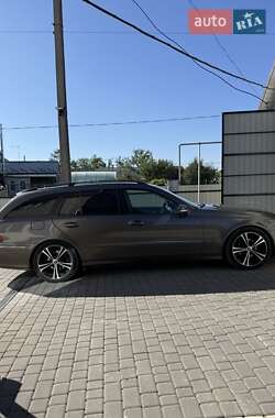 Універсал Mercedes-Benz E-Class 2007 в Новоселиці