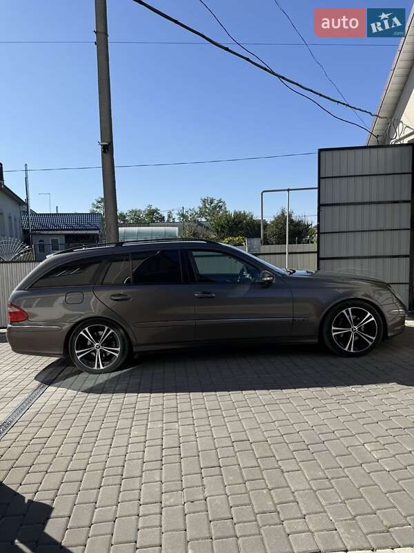 Универсал Mercedes-Benz E-Class 2007 в 