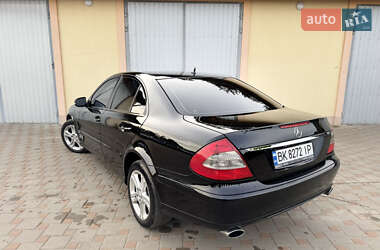 Седан Mercedes-Benz E-Class 2007 в 
