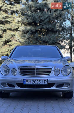 Седан Mercedes-Benz E-Class 2004 в Чернівцях