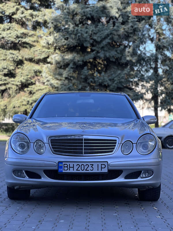 Mercedes-Benz E-Class 2004