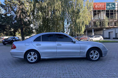 Седан Mercedes-Benz E-Class 2004 в 
