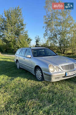 Универсал Mercedes-Benz E-Class 2001 в 