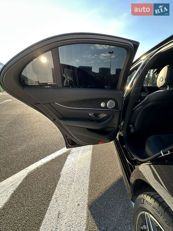 Седан Mercedes-Benz E-Class 2019 в Киеве