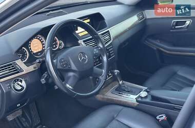 Седан Mercedes-Benz E-Class 2011 в 