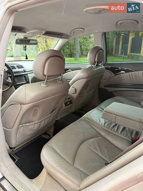 Седан Mercedes-Benz E-Class 2003 в Броварах