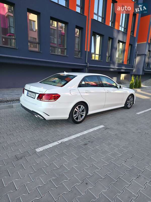 Седан Mercedes-Benz E-Class 2015 в Рівному