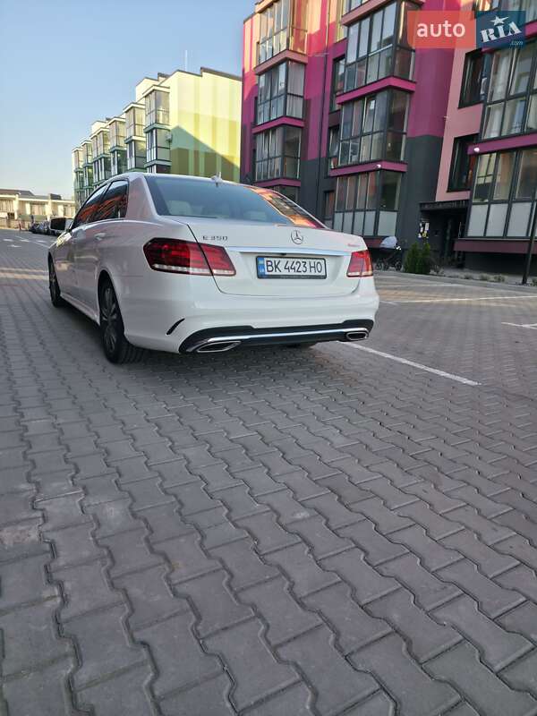 Седан Mercedes-Benz E-Class 2015 в Рівному