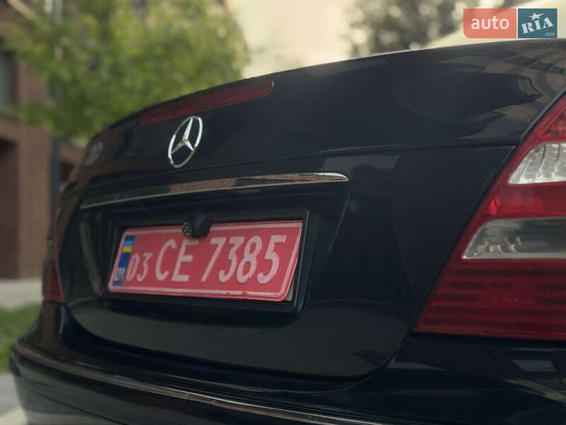 Седан Mercedes-Benz E-Class 2005 в Львове