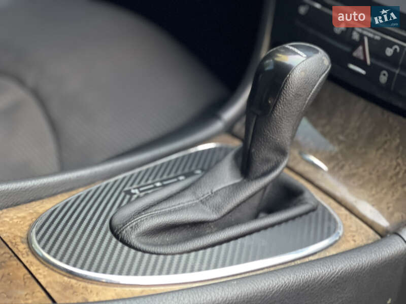 Седан Mercedes-Benz E-Class 2005 в Львове