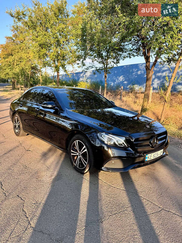 Седан Mercedes-Benz E-Class 2019 в Киеве