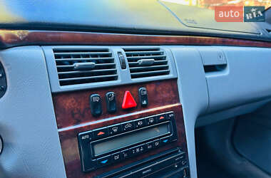 Седан Mercedes-Benz E-Class 1998 в 