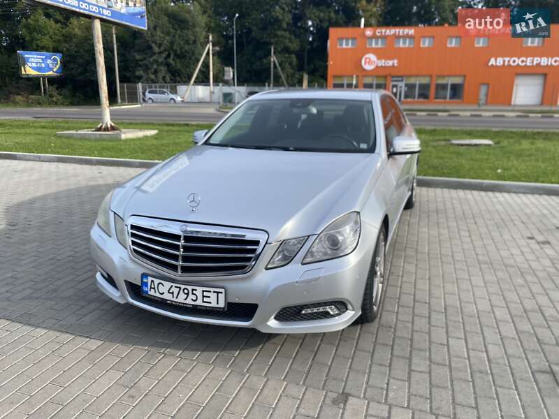 Mercedes-Benz E-Class 2009