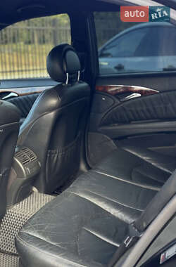 Седан Mercedes-Benz E-Class 2003 в 