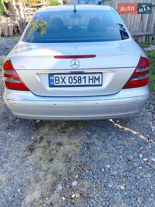 Седан Mercedes-Benz E-Class 2004 в Хмельницком