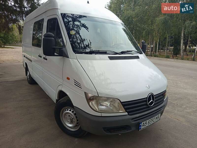 Седан Mercedes-Benz E-Class 2001 в Ямполе