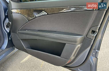 Седан Mercedes-Benz E-Class 2004 в 