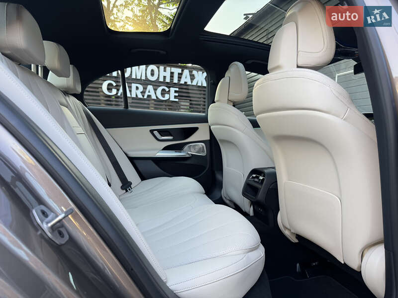 Седан Mercedes-Benz E-Class 2025 в Киеве