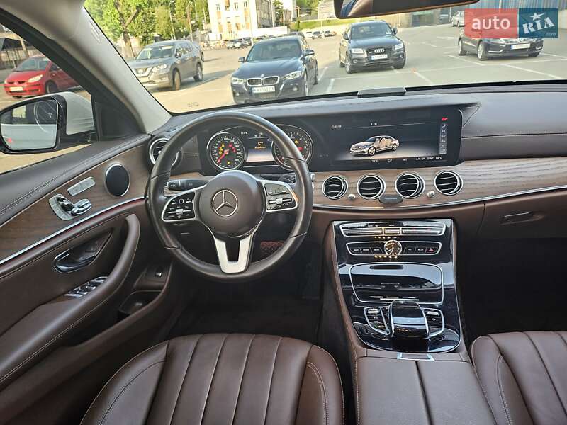 Седан Mercedes-Benz E-Class 2018 в Киеве