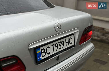 Седан Mercedes-Benz E-Class 2001 в 