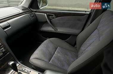 Седан Mercedes-Benz E-Class 2001 в 