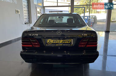 Седан Mercedes-Benz E-Class 2001 в 