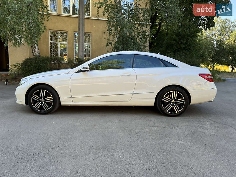 Купе Mercedes-Benz E-Class 2012 в Одессе