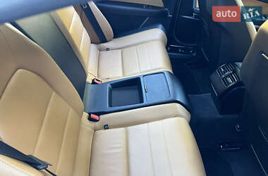 Купе Mercedes-Benz E-Class 2012 в 