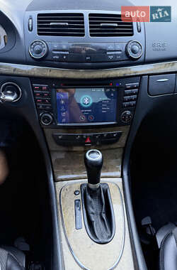 Седан Mercedes-Benz E-Class 2007 в 