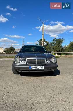 Седан Mercedes-Benz E-Class 1998 в 